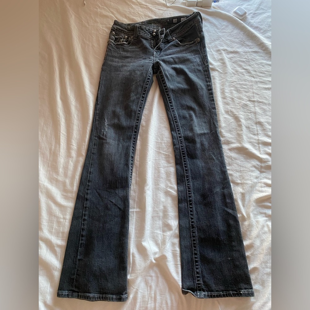 Low-Waisted MissMe Jeans